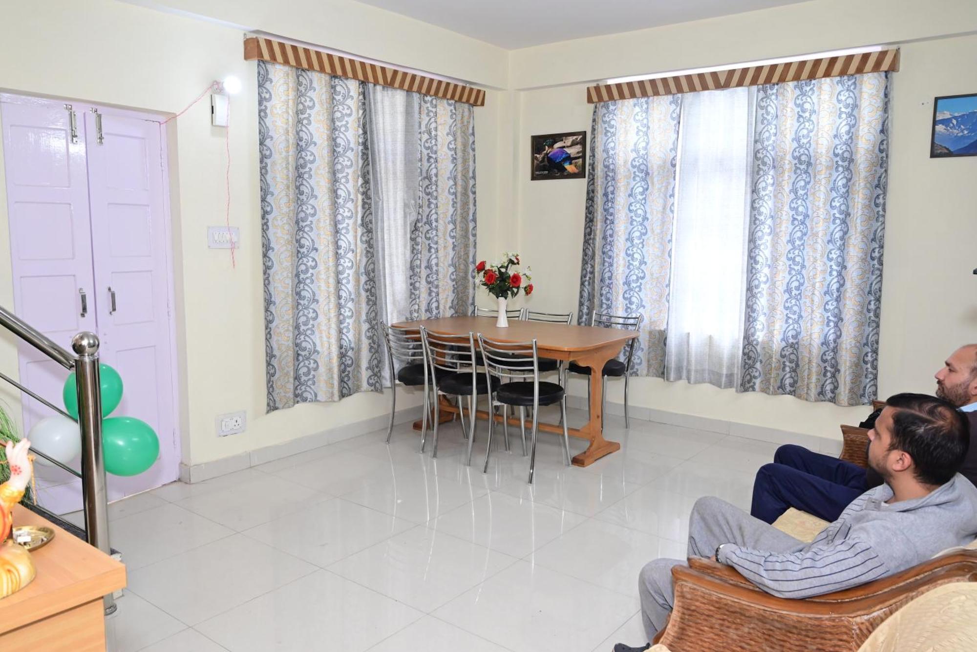 Krishna B&B Near Mall Road Shimla Exteriör bild