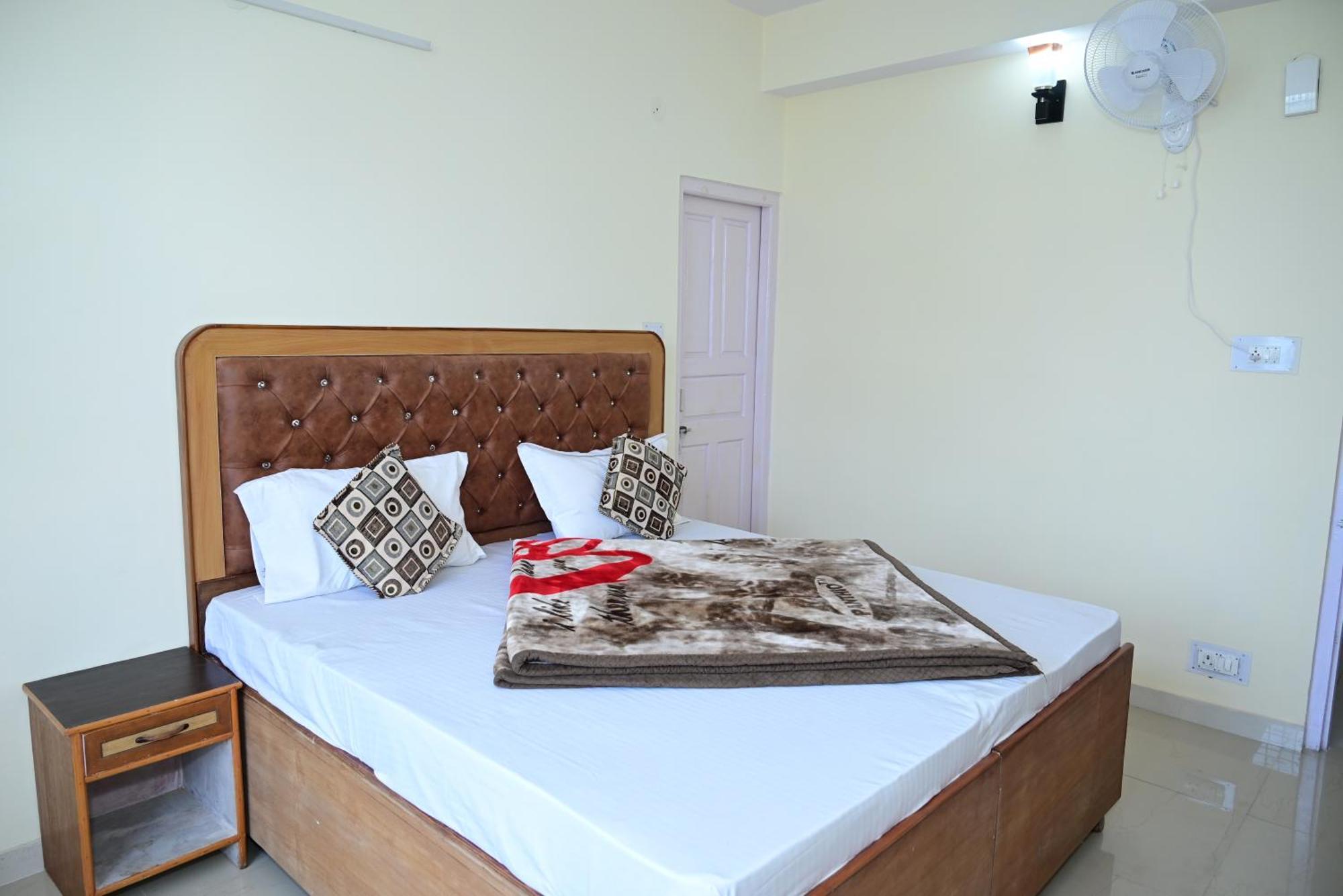 Krishna B&B Near Mall Road Shimla Exteriör bild